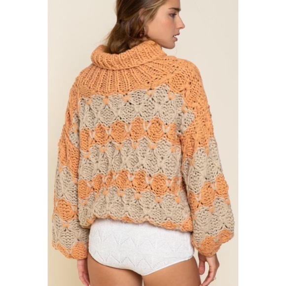 Chunky Knit Ballon Sleeve Turtleneck Sweater - Picture 10 of 12